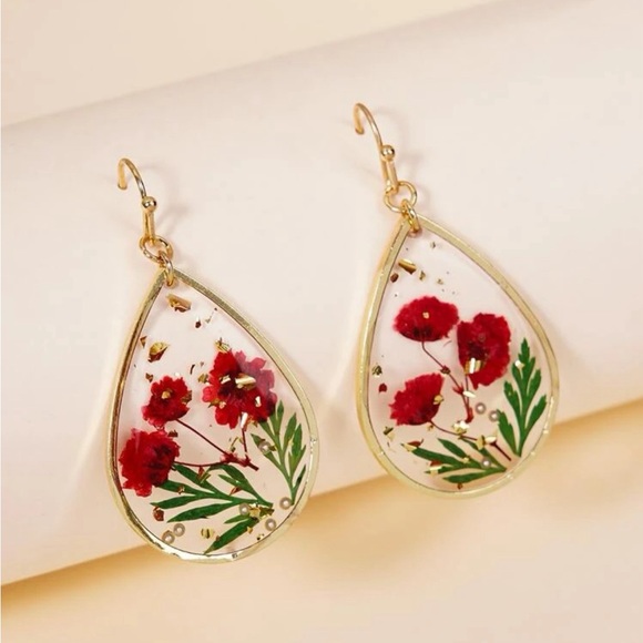 Jewelry - 🎉HP🎉 Floral Watercolor Drop Earrings